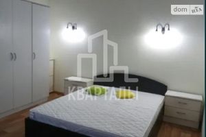 Сдается в аренду 1-комнатная квартира 42 кв. м в Киеве