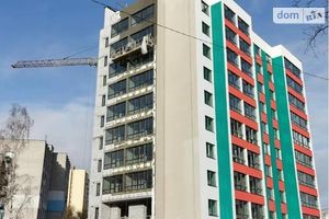 Продается 5-комнатная квартира 103.7 кв. м в Чернигове