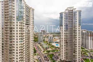 Продается 4-комнатная квартира 160 кв. м в Киеве