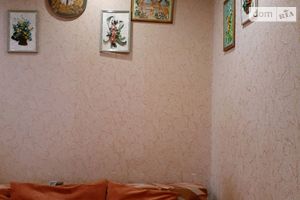 Продається 3-кімнатна квартира 67 кв. м у Рівному