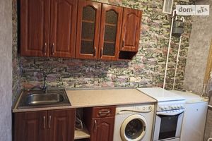 Сдается в аренду 1-комнатная квартира 38.4 кв. м в Черкассах