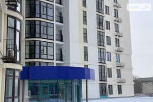 Продається офіс 194.2 кв. м в нежитловому приміщені в житловому будинку