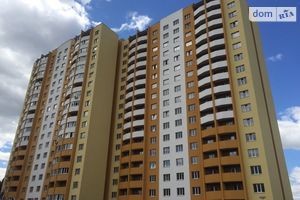 Продається 2-кімнатна квартира 63.35 кв. м у Чернігові