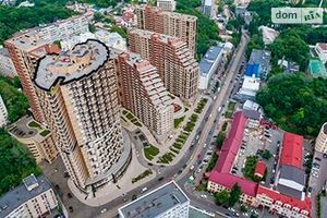 Продается 3-комнатная квартира 138 кв. м в Киеве