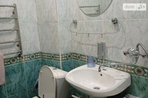 Сдается в аренду 2-комнатная квартира 50 кв. м в Житомире