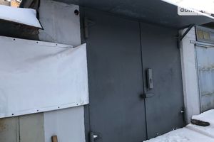 Продається окремий гараж під легкове авто на 21.8 кв. м