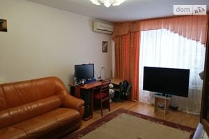 Продається 3-кімнатна квартира 65 кв. м у Тернополі