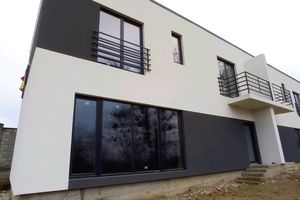 Продается дом на 2 этажа 111 кв. м с балконом