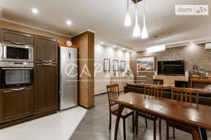 Продается 2-комнатная квартира 81.5 кв. м в Киеве