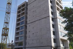 Продается 2-комнатная квартира 64.2 кв. м в Чернигове