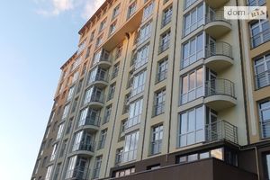 Продается 3-комнатная квартира 130 кв. м в Львове