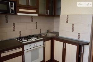 Сдается в аренду 1-комнатная квартира 37 кв. м в Ровно