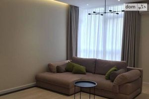 Сдается в аренду 3-комнатная квартира 90 кв. м в Киеве