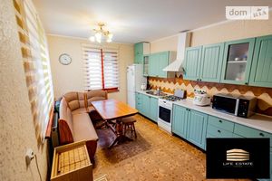 Продается 3-комнатная квартира 123 кв. м в Херсоне