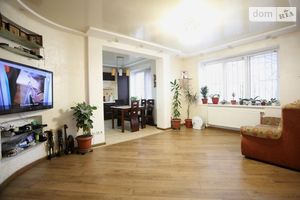Продается 5-комнатная квартира 120 кв. м в Днепре