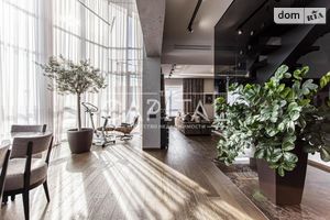 Продается 3-комнатная квартира 260 кв. м в Киеве