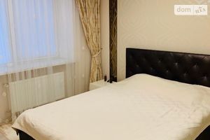 Продається 3-кімнатна квартира 95 кв. м у Хмельницькому