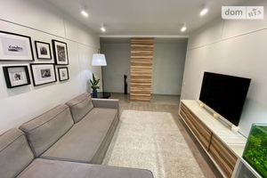 Продается 3-комнатная квартира 70 кв. м в Днепре