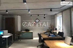 Продается офис 70 кв. м в нежилом помещении в жилом доме