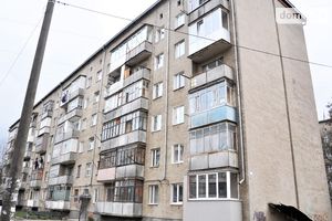 Продається 1-кімнатна квартира 24 кв. м у Івано-Франківську