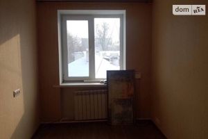 Продається 2-кімнатна квартира 44 кв. м у Ізюмі