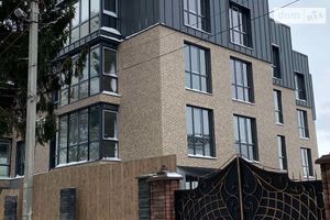 Продается 2-комнатная квартира 56.8 кв. м в Ровно