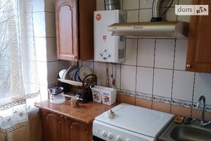 Продається 2-кімнатна квартира 48 кв. м у Кривому Розі