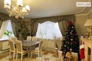 Продается дом на 2 этажа 225 кв. м с камином