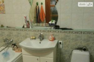 Продается 2-комнатная квартира 56 кв. м в Тернополе