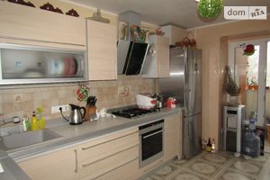 Продается 3-комнатная квартира 98.4 кв. м в Одессе