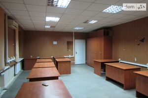 Сдается в аренду помещения свободного назначения 300 кв. м в 5-этажном здании