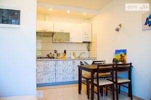 Продается дом на 2 этажа 38 кв. м с садом