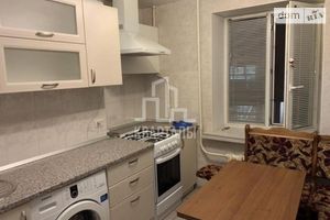 Сдается в аренду 3-комнатная квартира 52.4 кв. м в Киеве