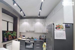 Продается 1-комнатная квартира 49 кв. м в Киеве