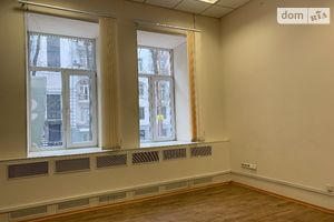 Продается офис 105.5 кв. м в нежилом помещении в жилом доме