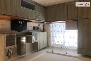Продається 2-кімнатна квартира 75 кв. м у Дніпрі