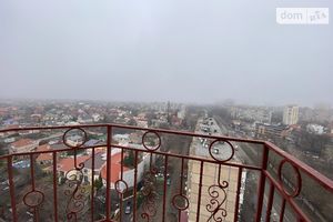 Продается 2-комнатная квартира 82.5 кв. м в Одессе