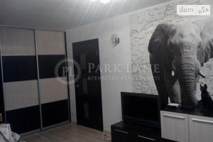Продается 2-комнатная квартира 42.4 кв. м в Киеве