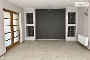 Продается дом на 2 этажа 225 кв. м с баней/сауной