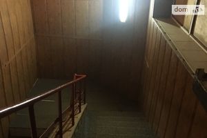 Здається в оренду приміщення вільного призначення 400 кв. м в 2-поверховій будівлі