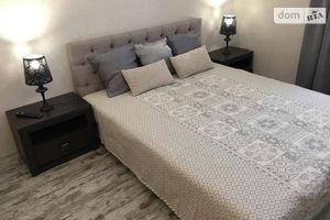 Продається 1-кімнатна квартира 32 кв. м у Одесі