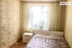 Продается 3-комнатная квартира 63 кв. м в Ровно