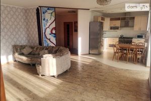 Продається 5-кімнатна квартира 230 кв. м у Дніпрі