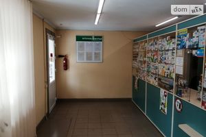 Продається нежитлове приміщення в житловому будинку 84 кв. м в 5-поверховій будівлі