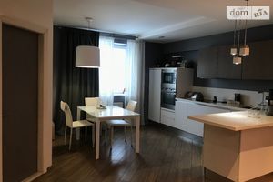 Продається 4-кімнатна квартира 90 кв. м у Дніпрі
