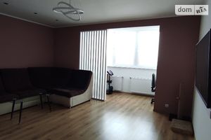 Продається 2-кімнатна квартира 75.2 кв. м у Івано-Франківську