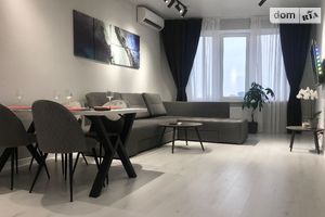 Сдается в аренду 1-комнатная квартира 55 кв. м в Киеве