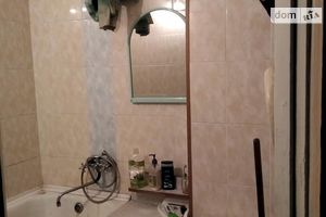 Продается 2-комнатная квартира 42 кв. м в Запорожье