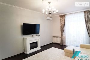 Продається 3-кімнатна квартира 82 кв. м у Запоріжжі