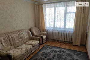 Продается 3-комнатная квартира 70 кв. м в Днепре